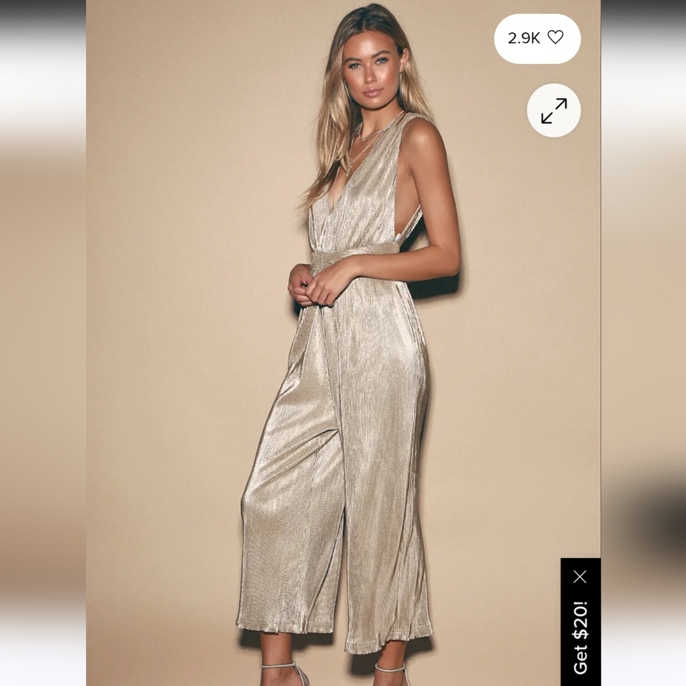 Nwot LULUS Turn Up metallic Culotte Pleated Jumpsuit Silver Y2K Queen Prom